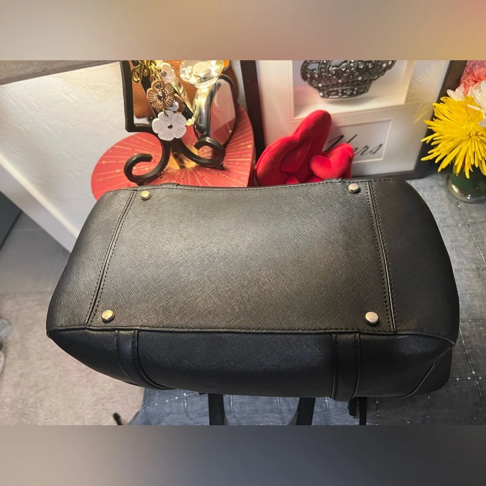 Kate Spade Newbury Lane Briar Black Safiano Leather Carry All Tote Bag